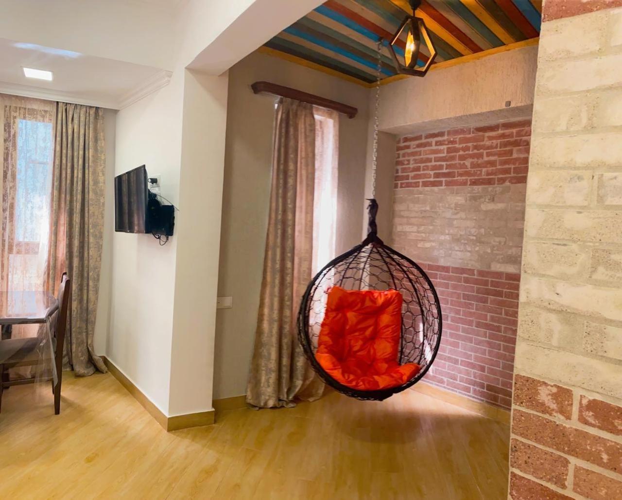Green Garden B&B Dilijan Bagian luar foto