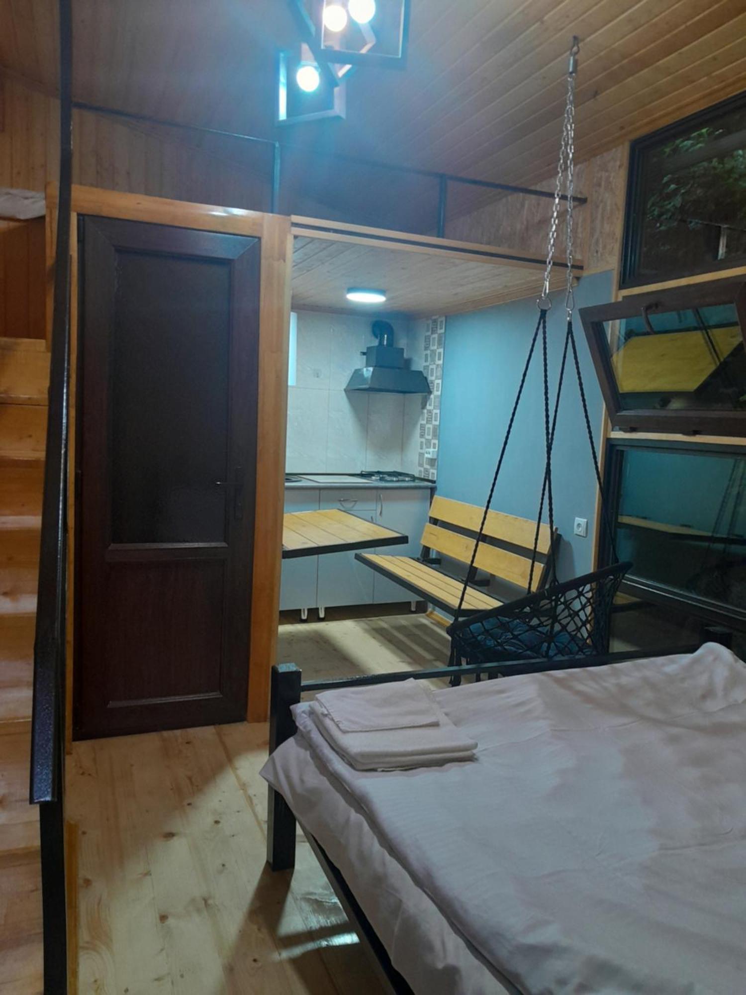 Green Garden B&B Dilijan Bagian luar foto