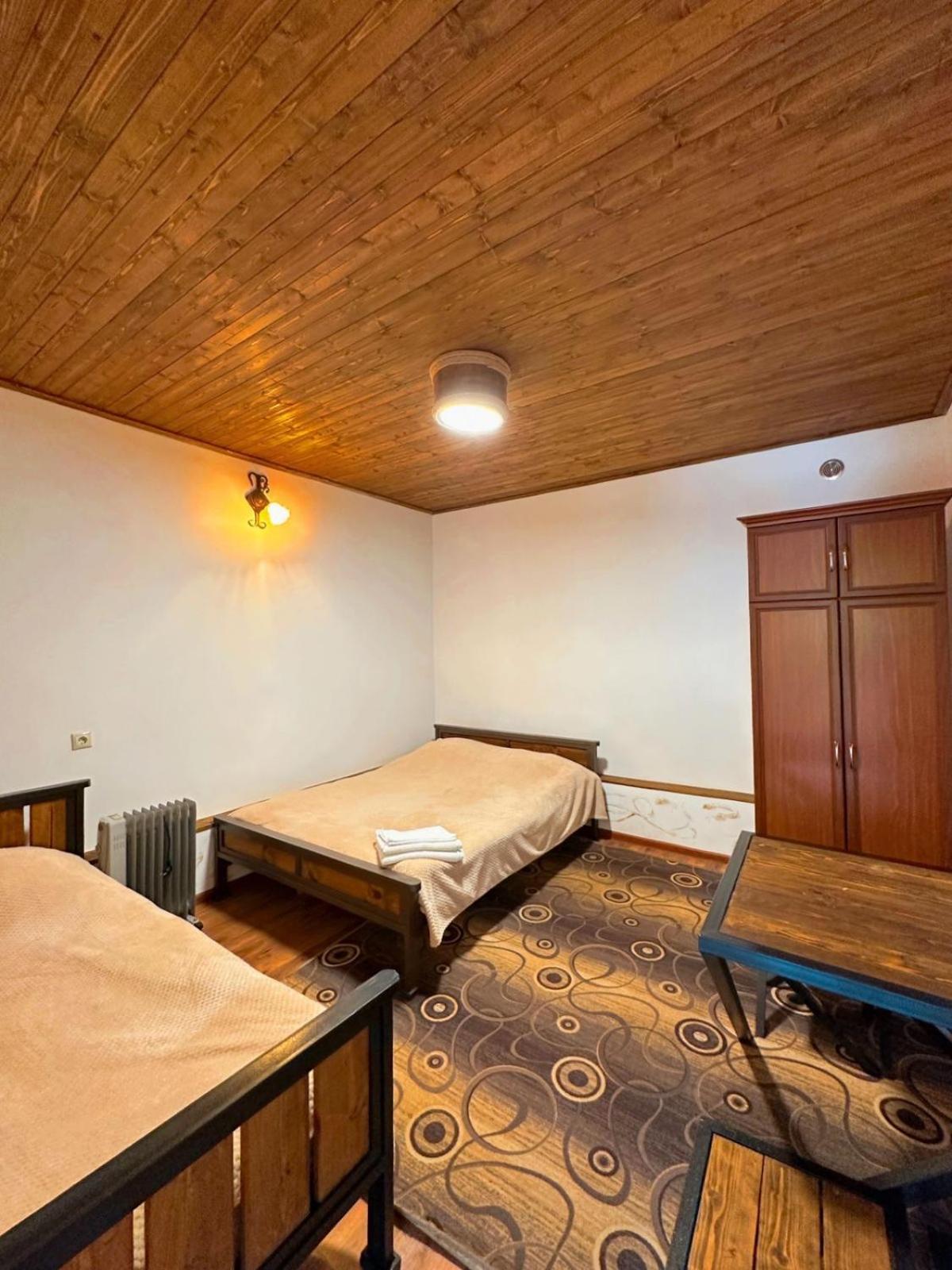 Green Garden B&B Dilijan Bagian luar foto