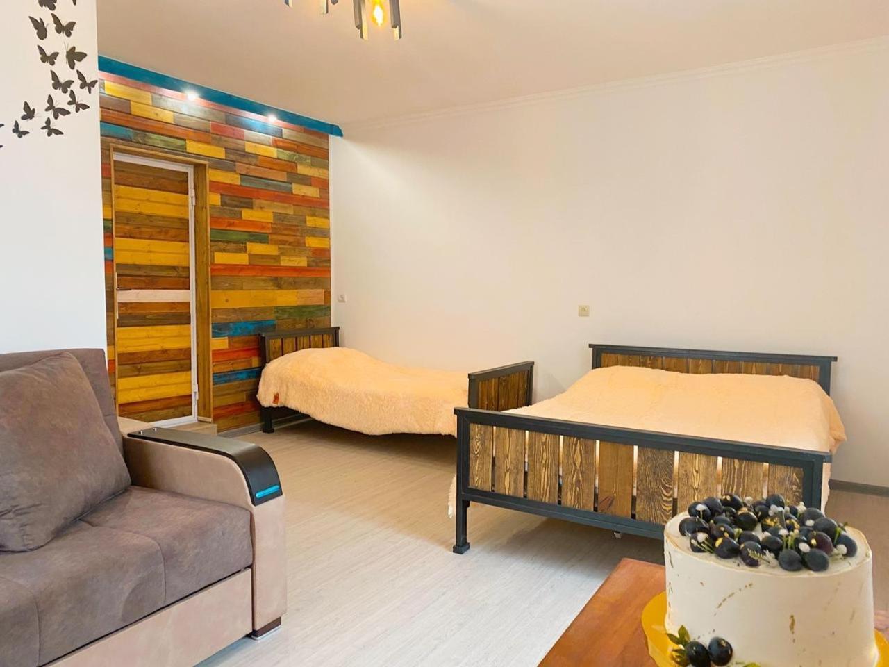 Green Garden B&B Dilijan Bagian luar foto